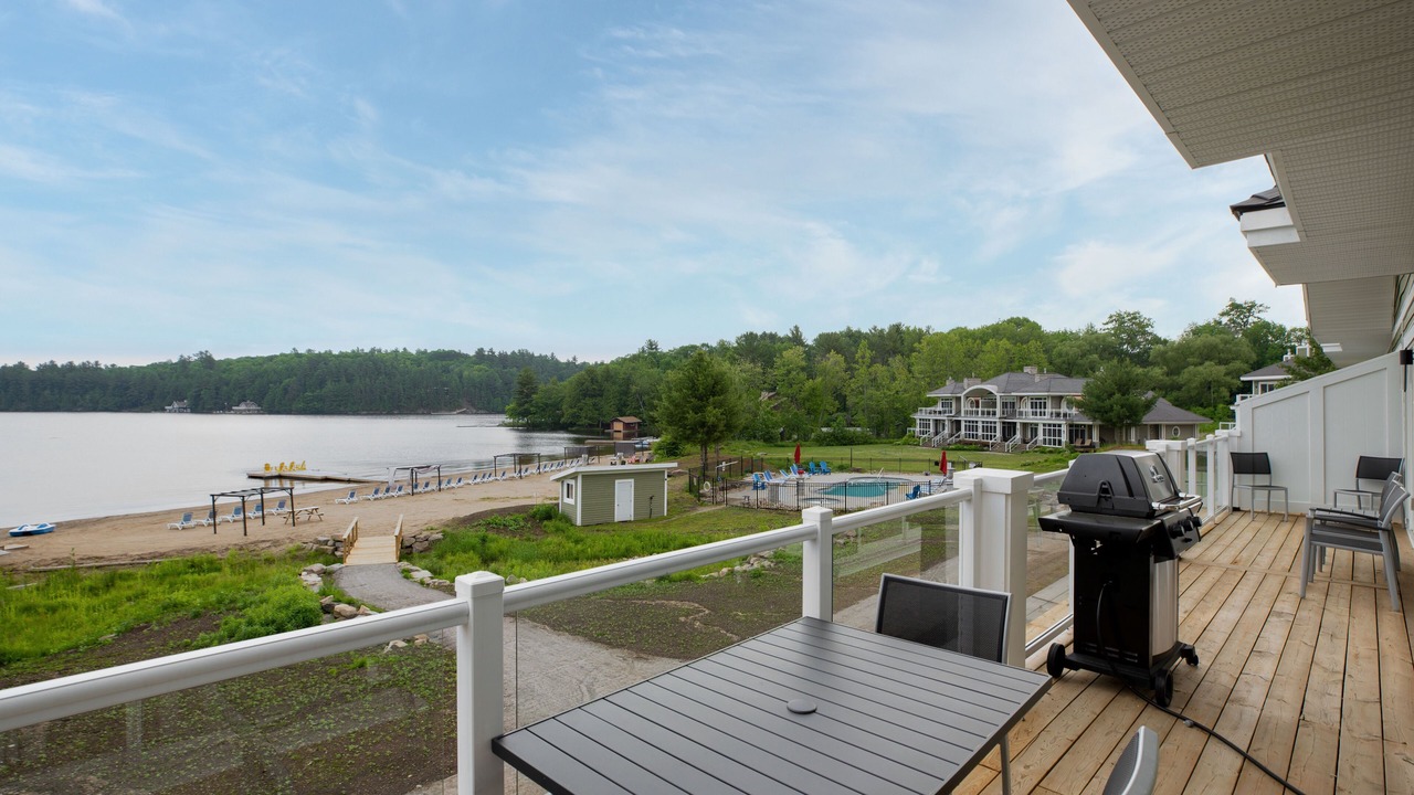 Photo of Patio Balcony in Muskoka Lakes