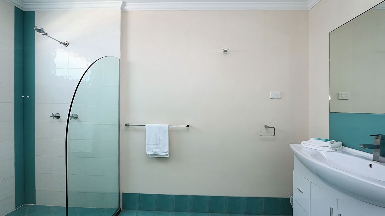 Photo of Bathroom in Elliott Heads