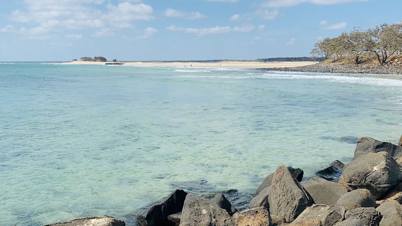 Photo of Others in Elliott Heads