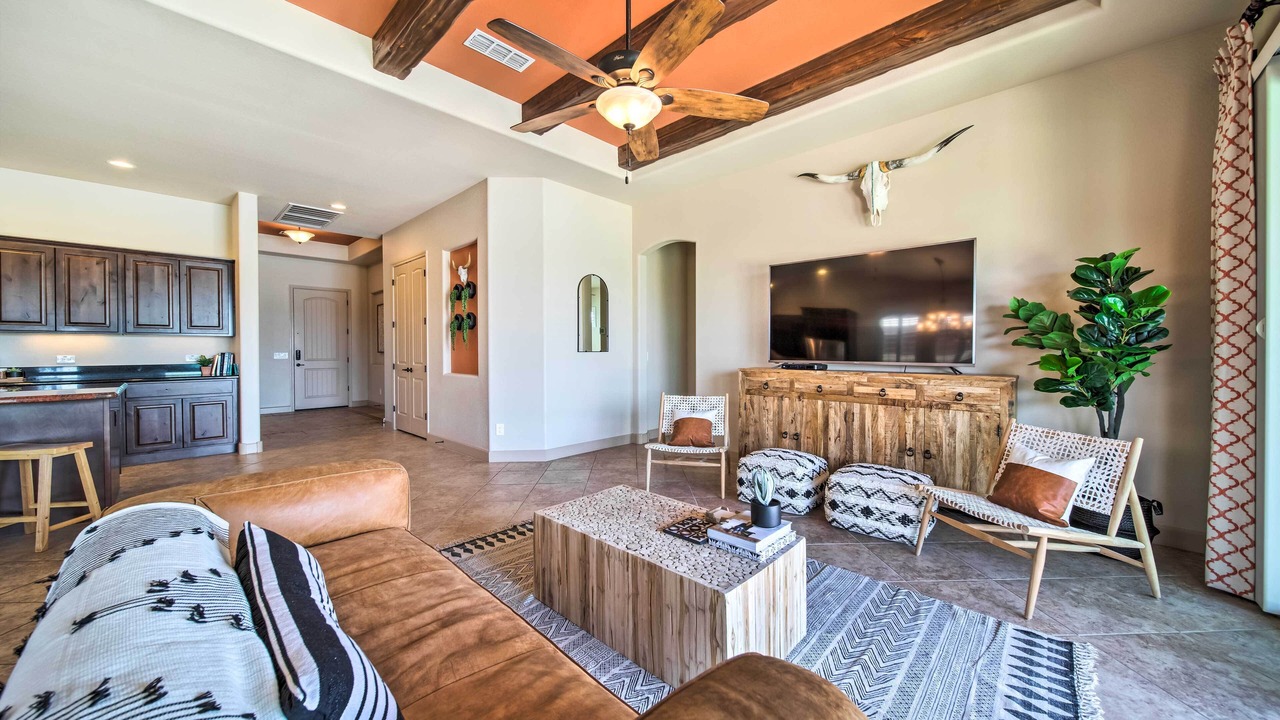 Photo of Livingroom in Estrella Mountain Ranch
