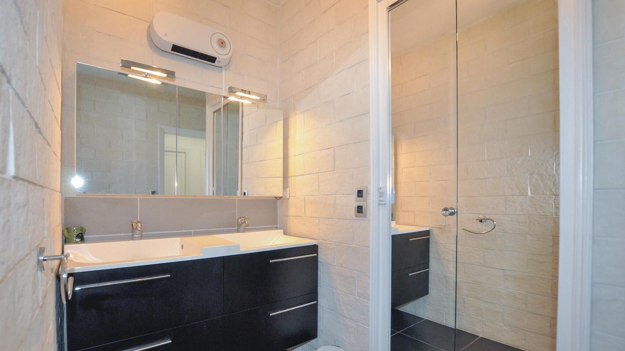 Photo of Bathroom in Baixas