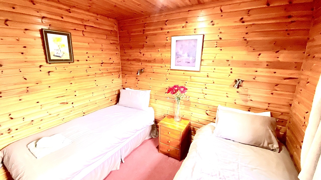 Photo of Others in Braemar