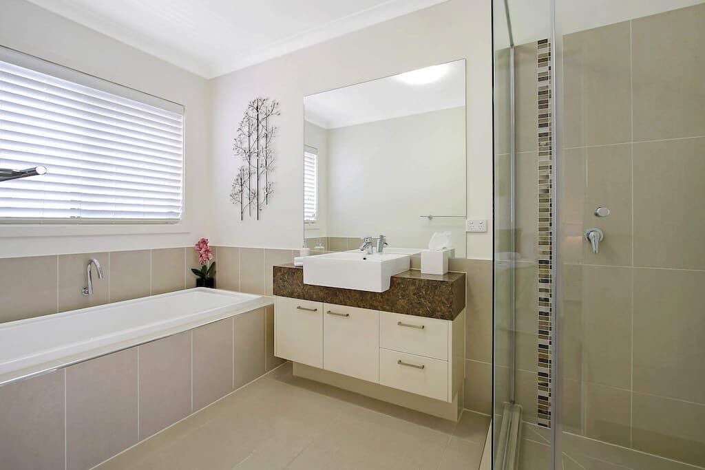 Photo of Bathroom in Yarrawonga