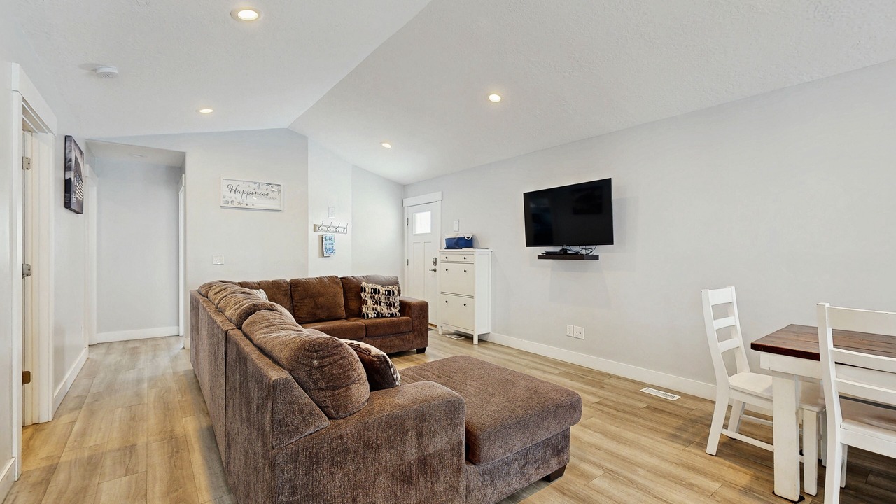 Photo of Livingroom in Garden City