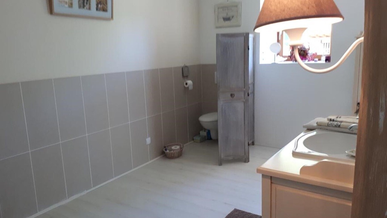 Photo of Bathroom in Saint-Martin-de-Fressengeas