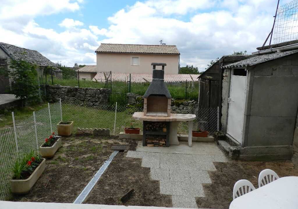Photo of Patio Balcony in Saint-Andre-de-Vezines