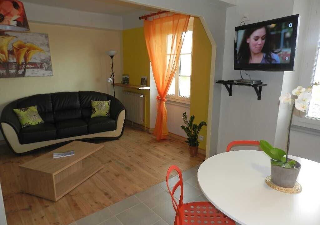 Photo of Livingroom in Saint-Andre-de-Vezines