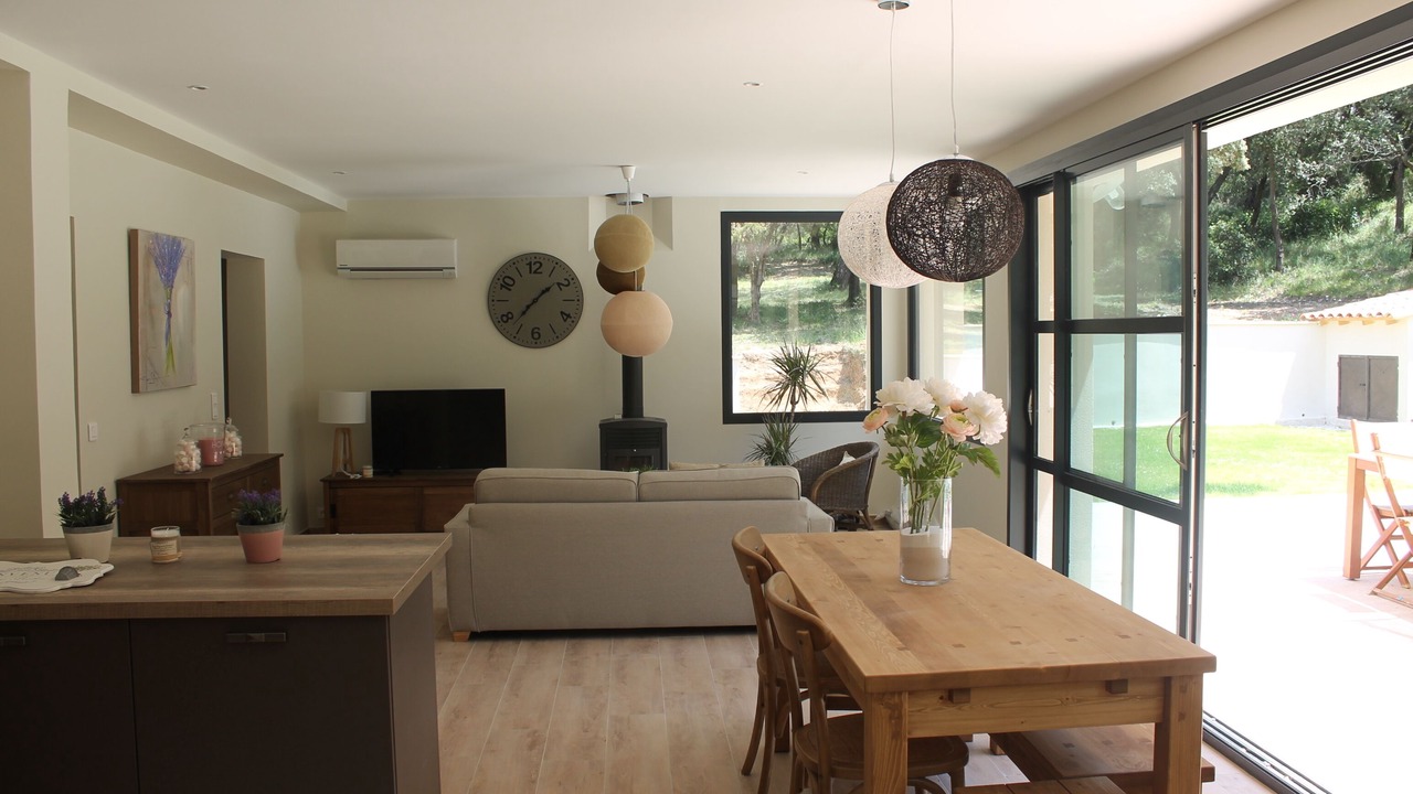 Photo of Livingroom in Mornas