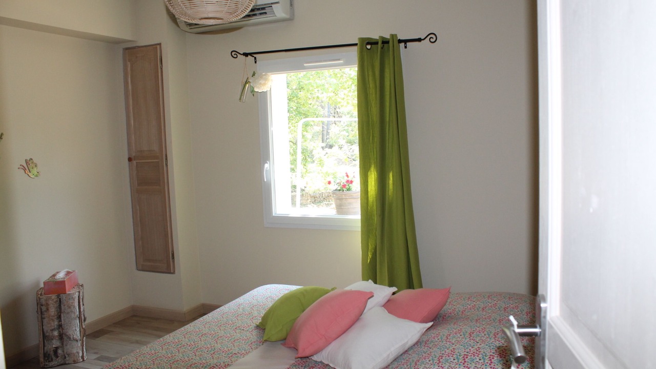 Photo of Bedroom in Mornas