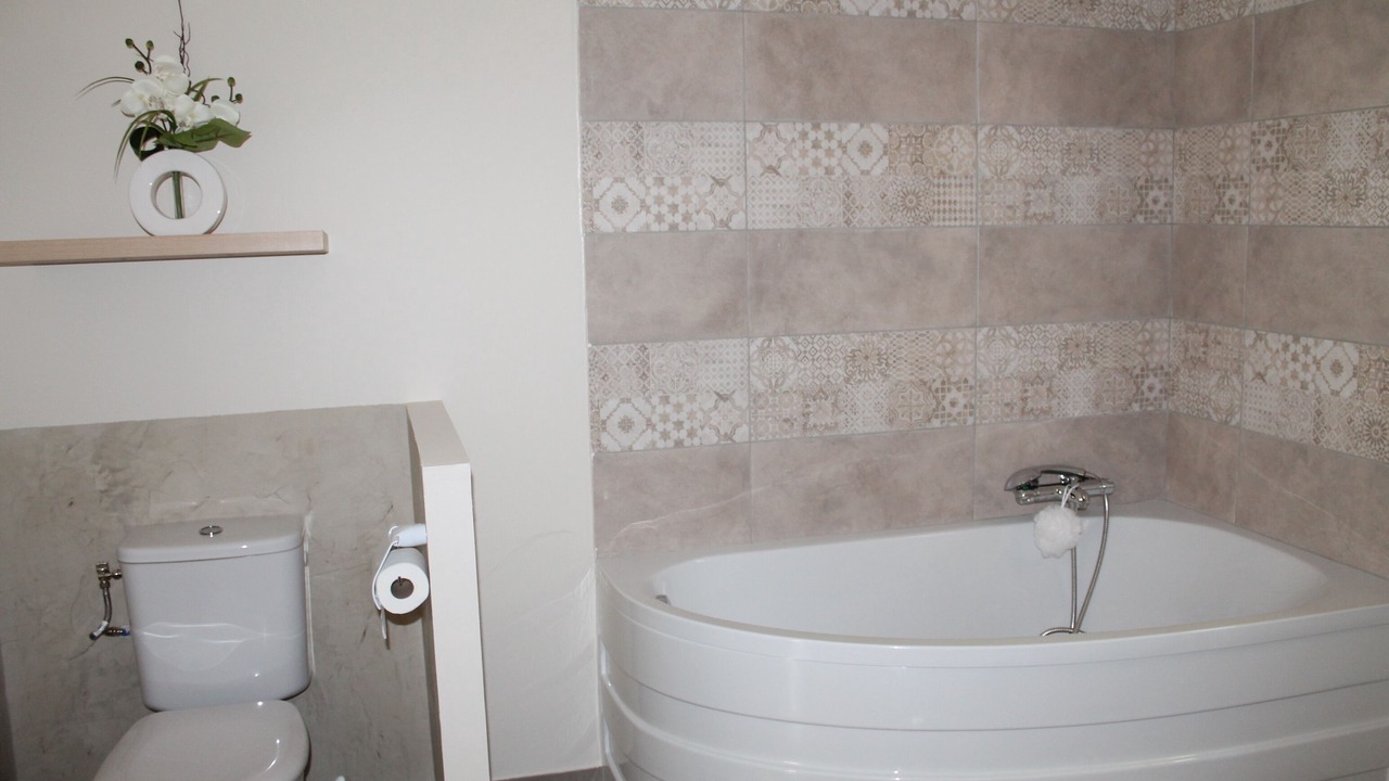 Photo of Bathroom in Mornas