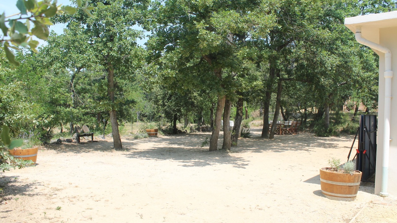 Photo of Outdoor in Mornas
