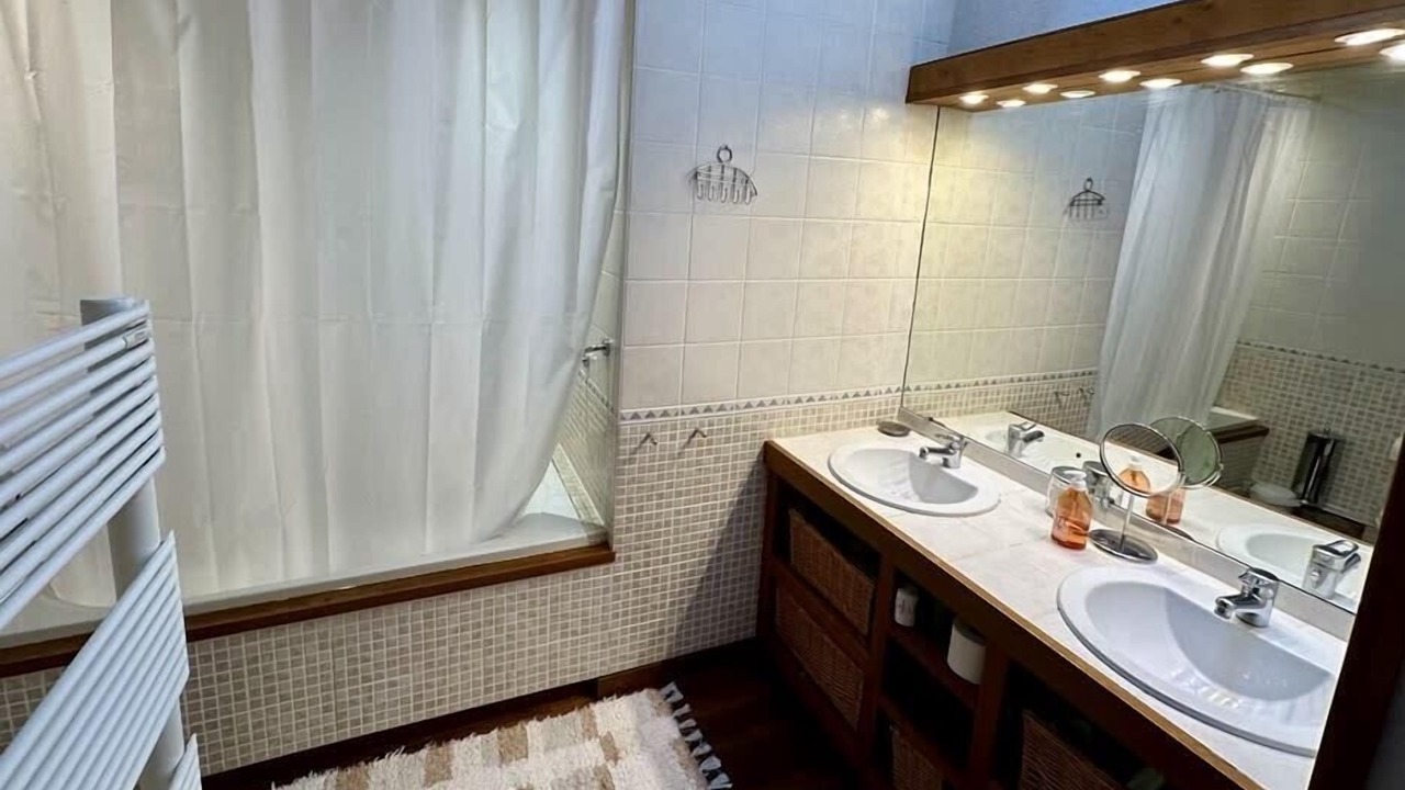 Photo of Bathroom in Avrille