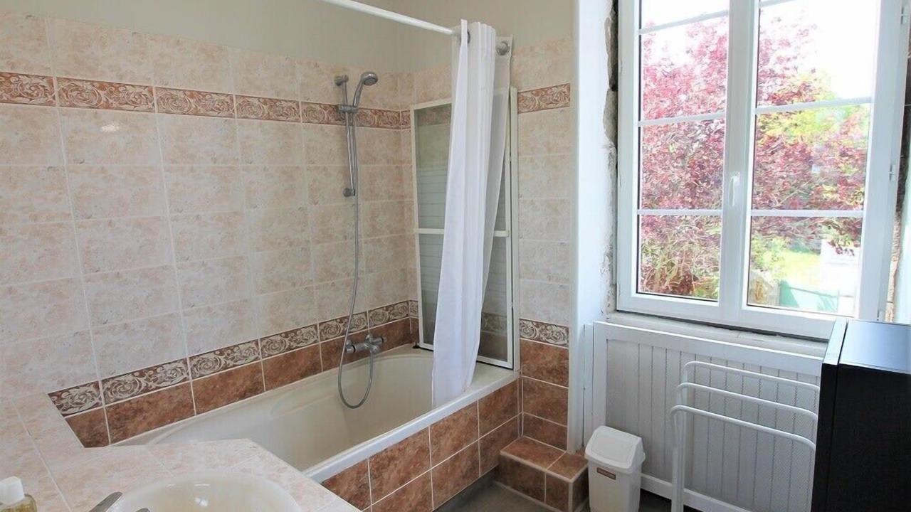 Photo of Bathroom in Avrille