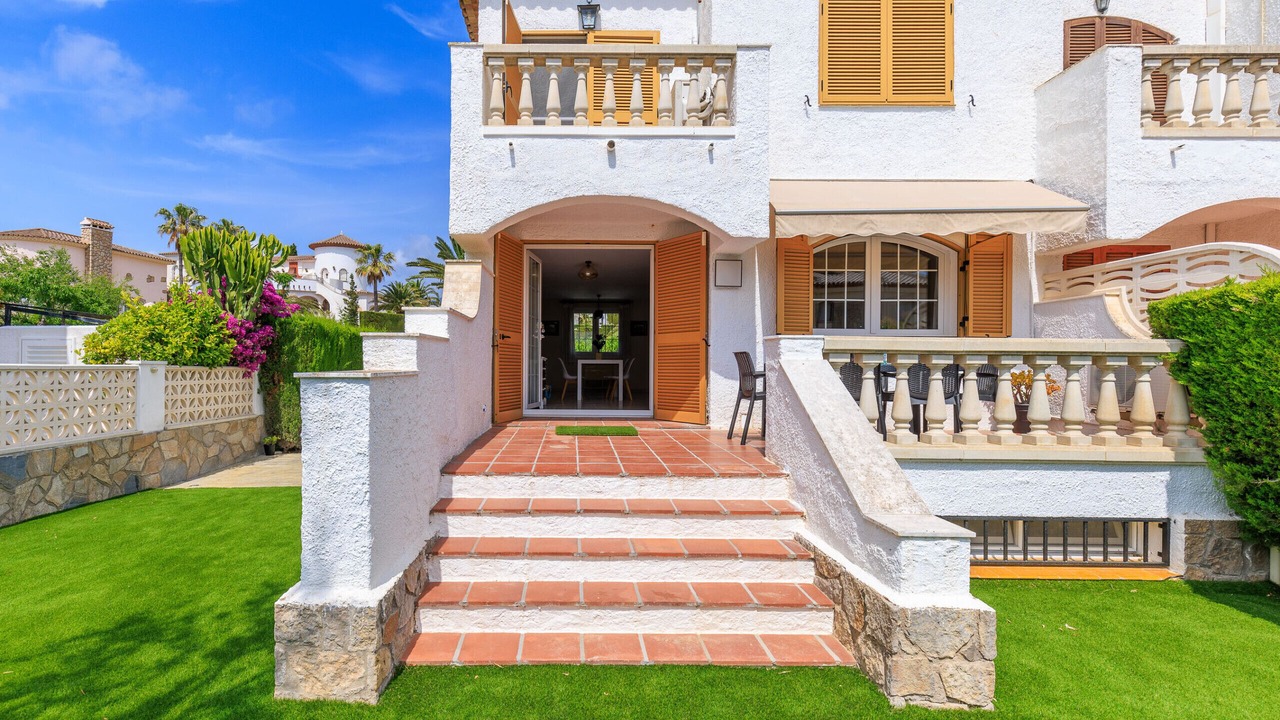 Photo of Outdoor in Miami Platja