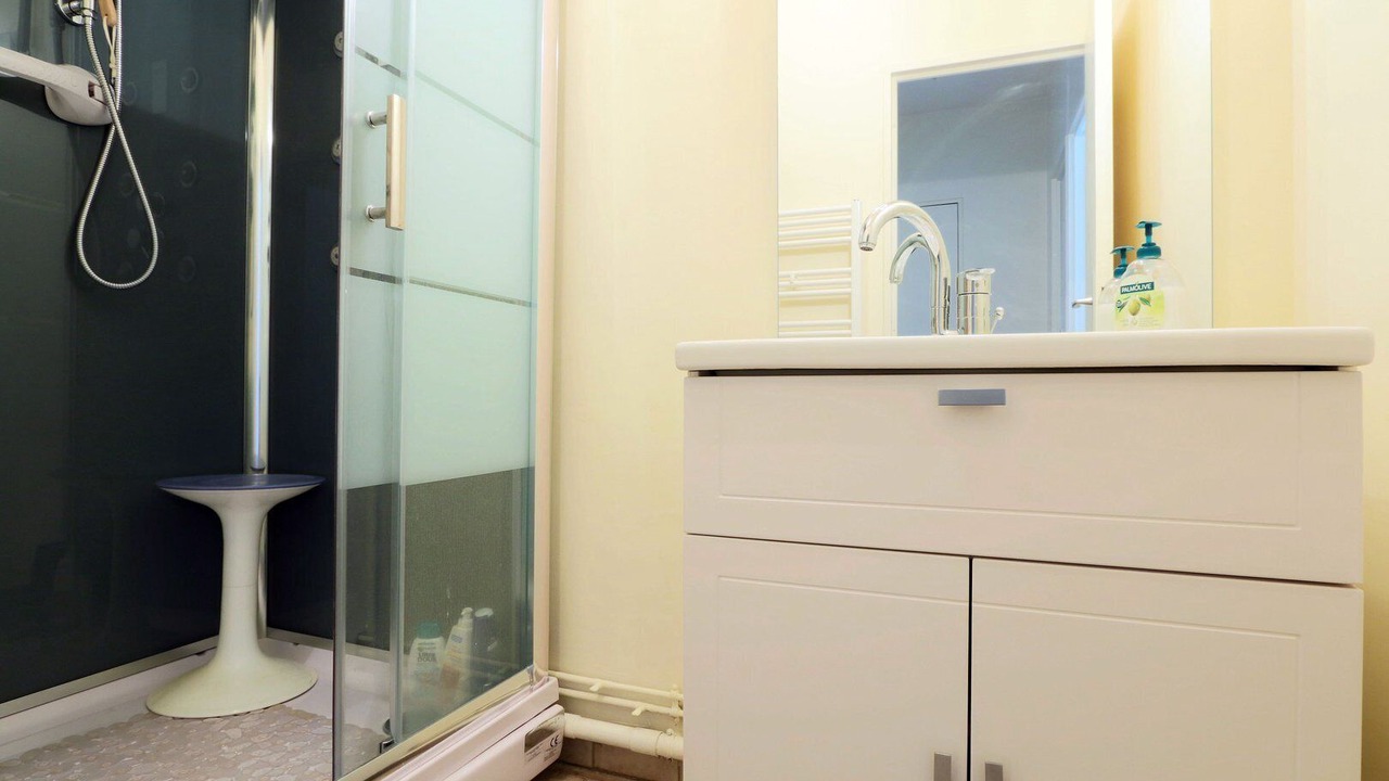 Photo of Bathroom in Tours
