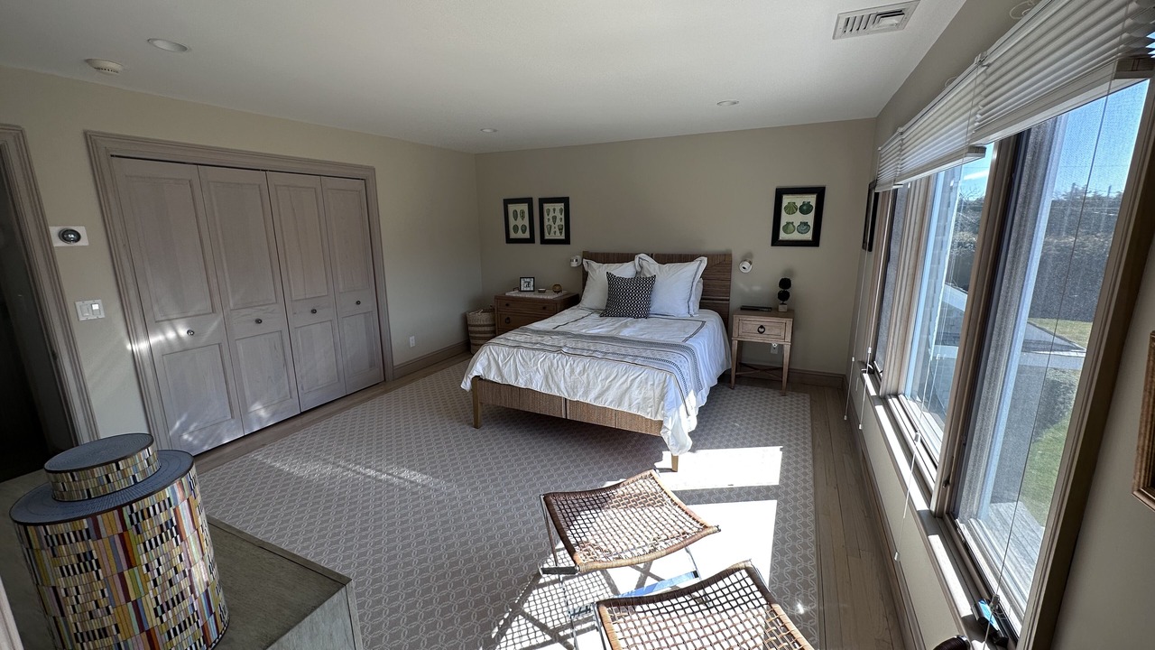 Photo of Bedroom in Quogue