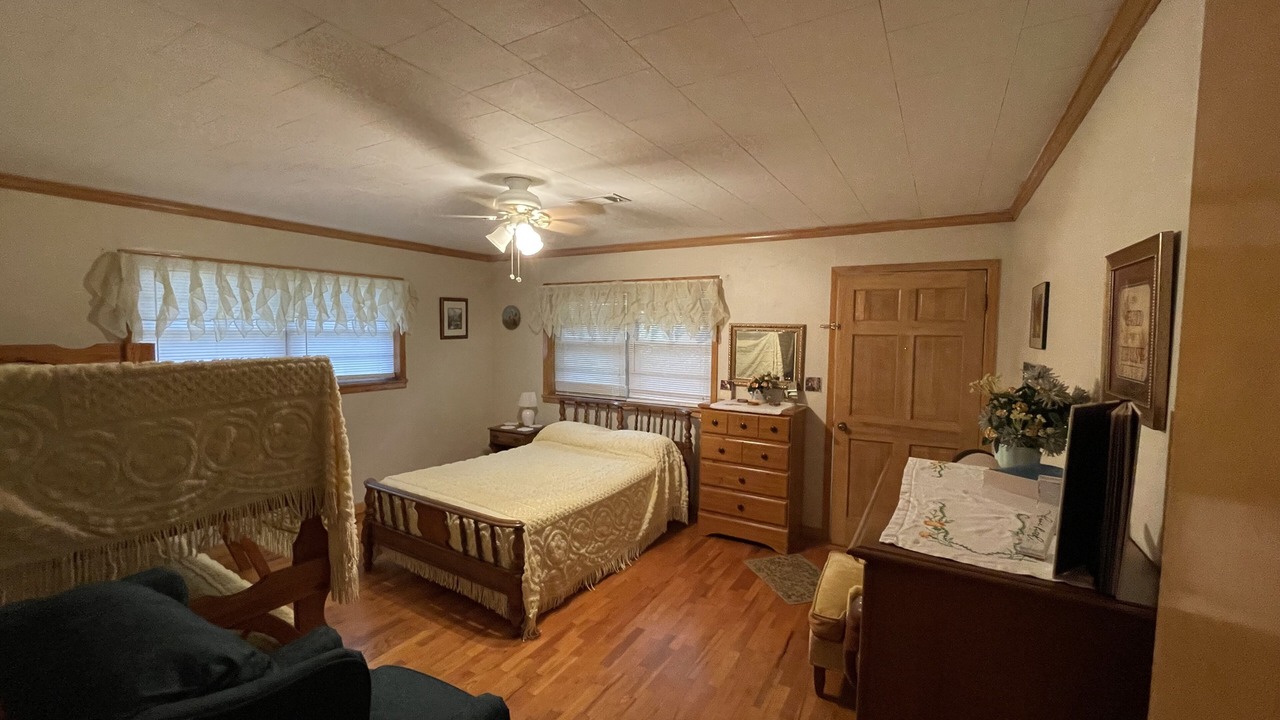 Photo of Bedroom in Curtis