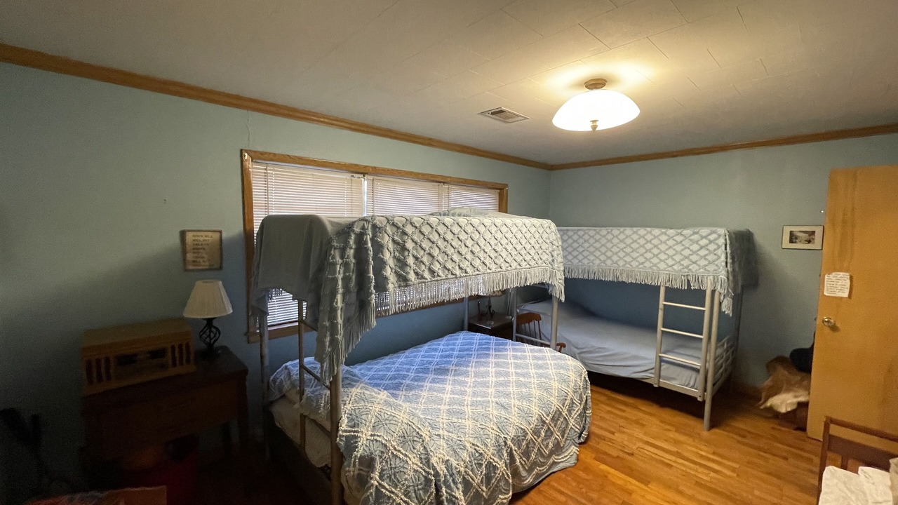Photo of Bedroom in Curtis