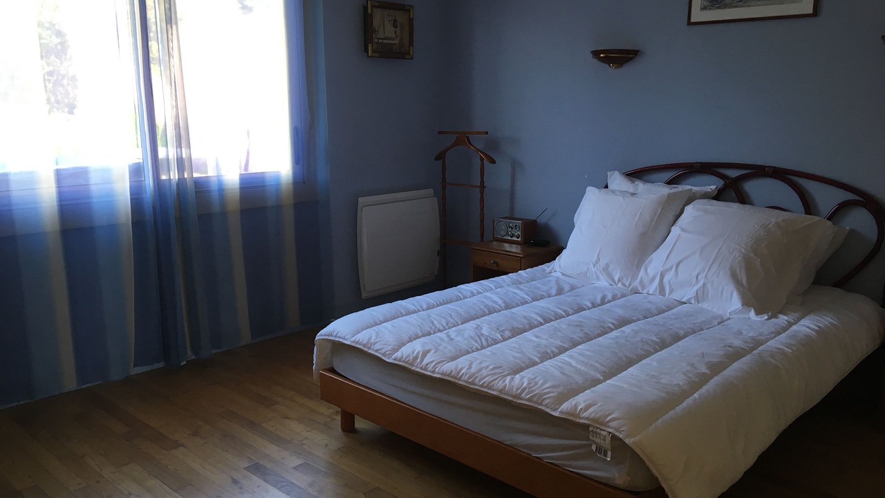 Photo of Bedroom in Saint-Lunaire
