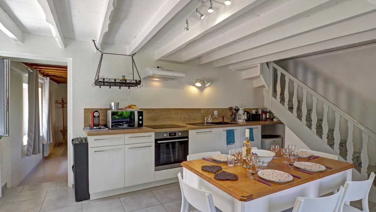 Photo of Kitchen in Belmont-de-la-Loire