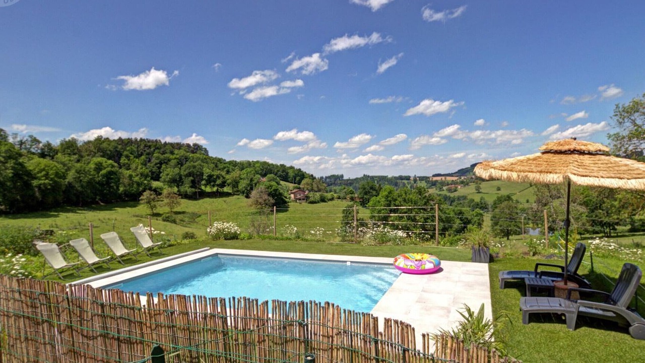 Photo of Outdoor in Belmont-de-la-Loire