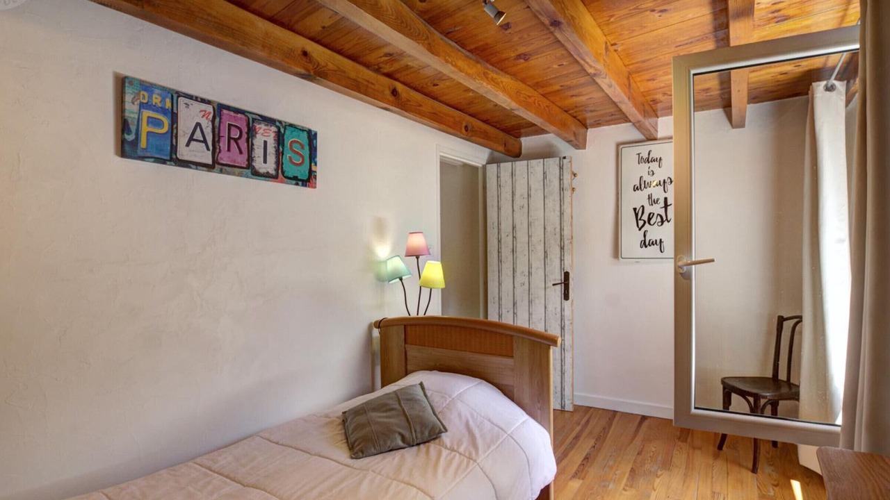 Photo of Bedroom in Belmont-de-la-Loire