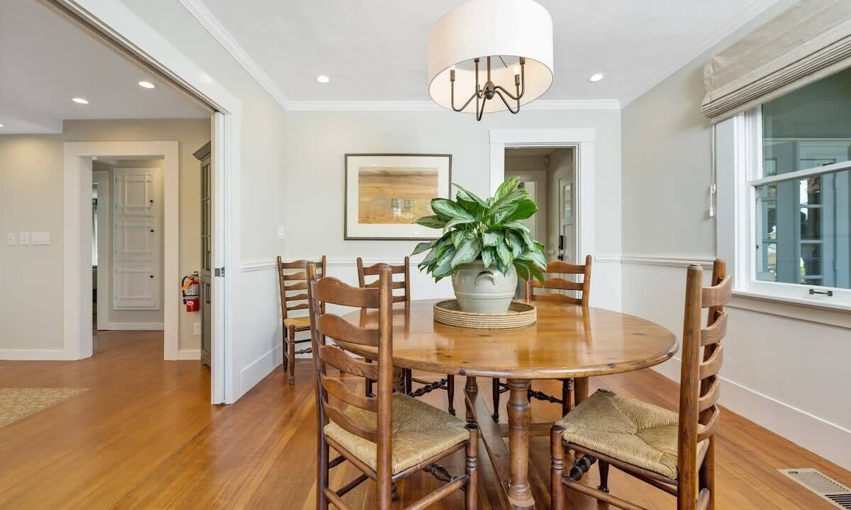 Photo of Livingroom in Alta Heights