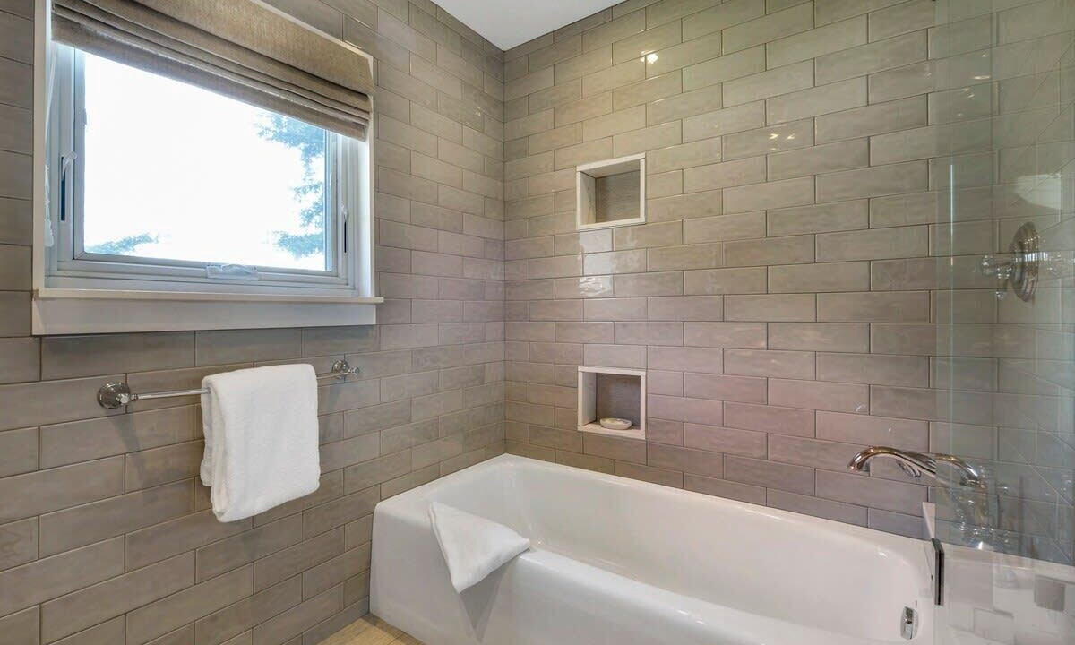 Photo of Bathroom in Alta Heights
