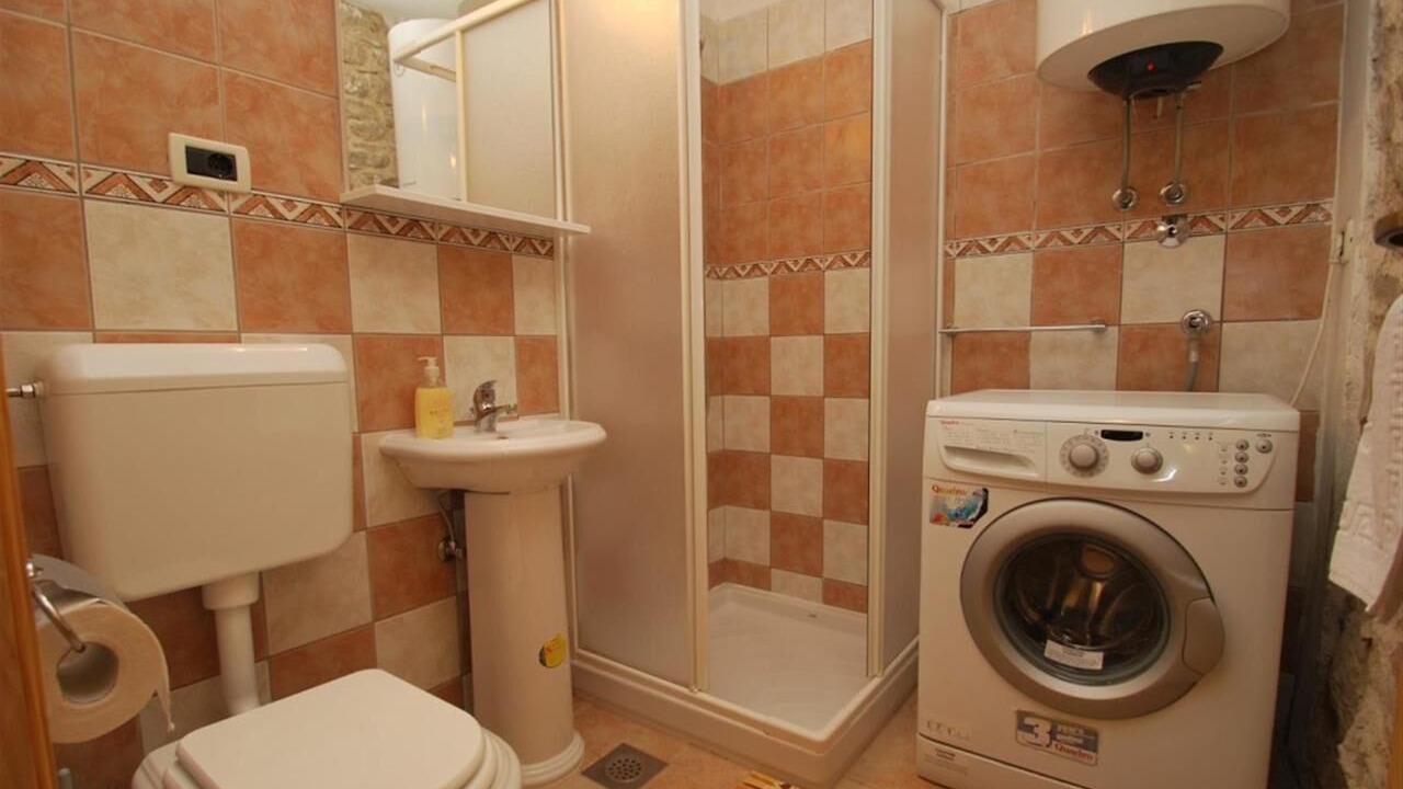 Photo of Bathroom in Orihi