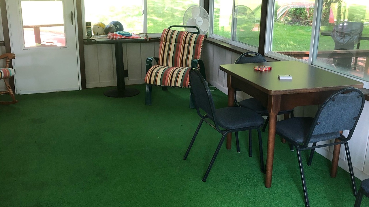 Photo of Others in Burdett