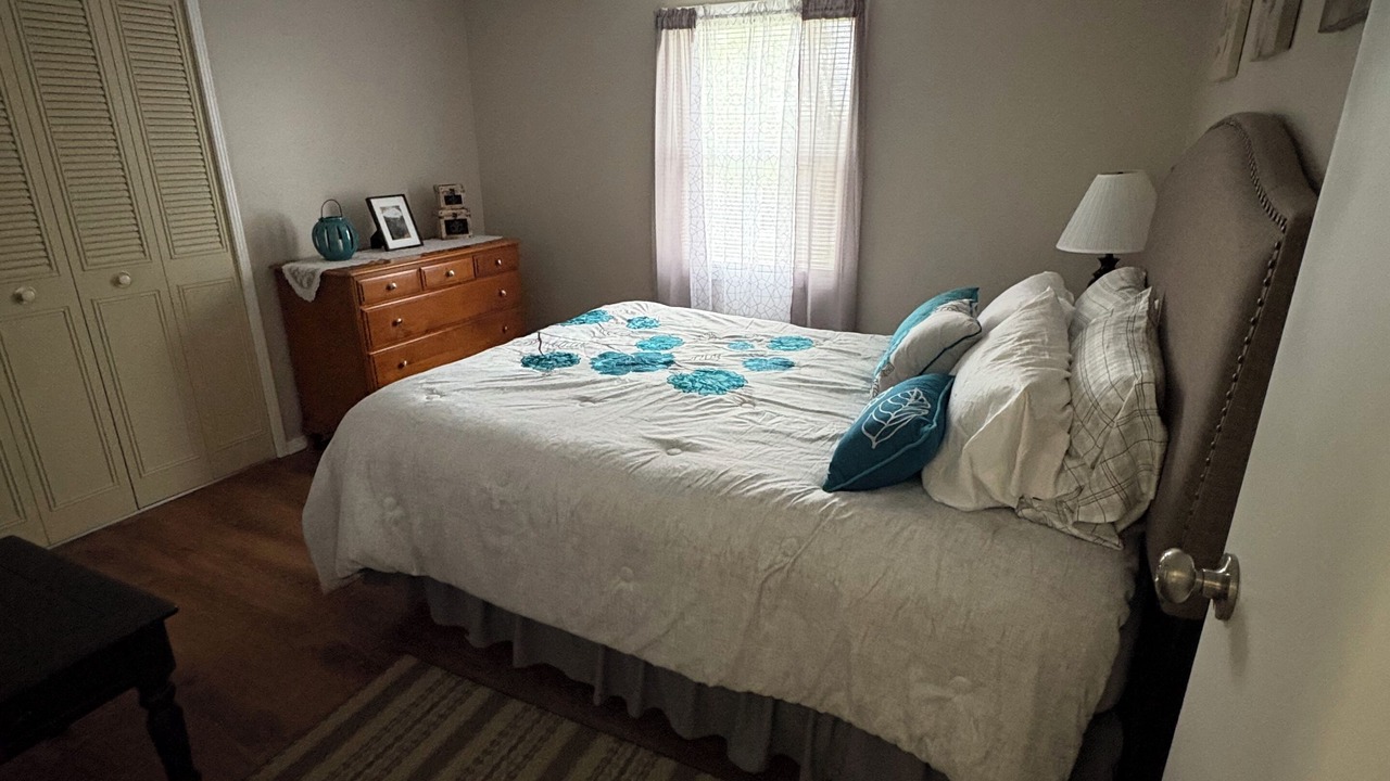 Photo of Bedroom in Burdett