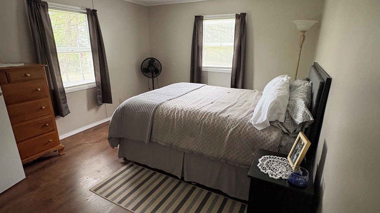 Photo of Bedroom in Burdett