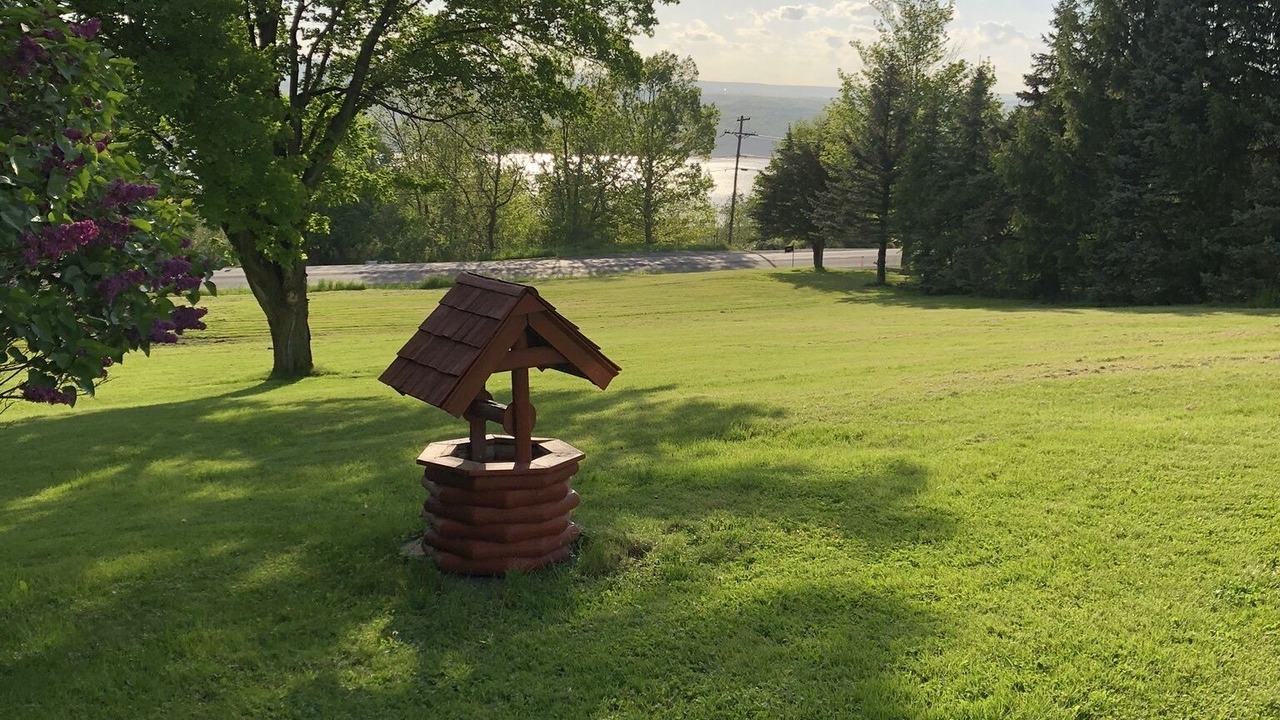 Photo of Outdoor in Burdett