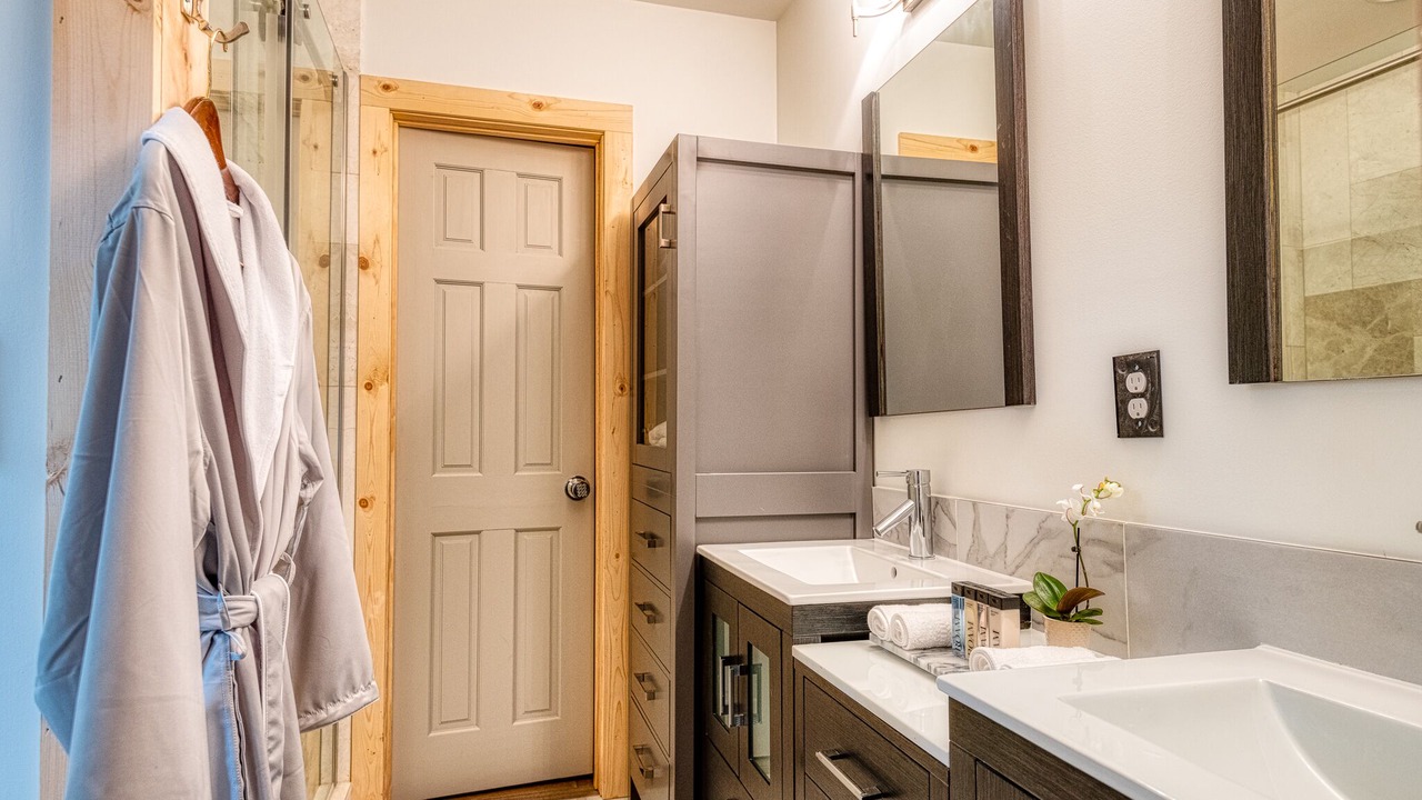 Photo of Bathroom in Fairview