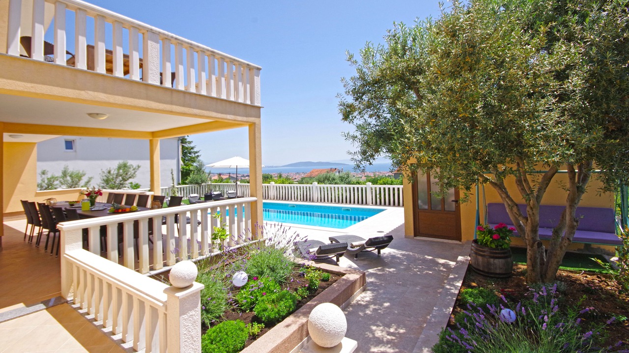 Photo of Outdoor in Rudine