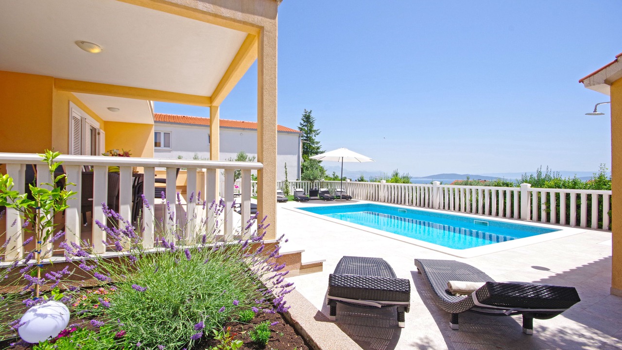 Photo of Outdoor in Rudine