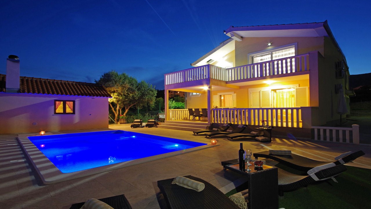 Photo of Outdoor in Rudine