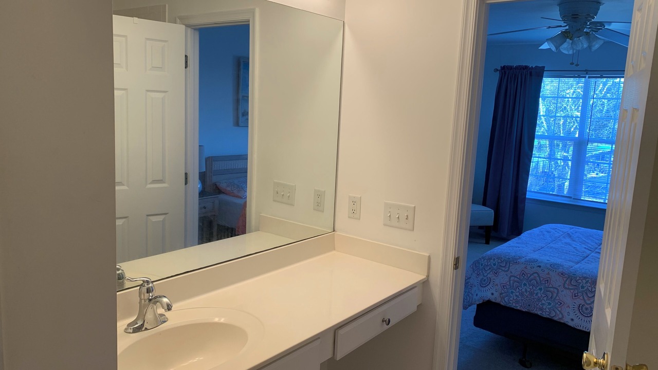 Photo of Bathroom in Bethany Breeze