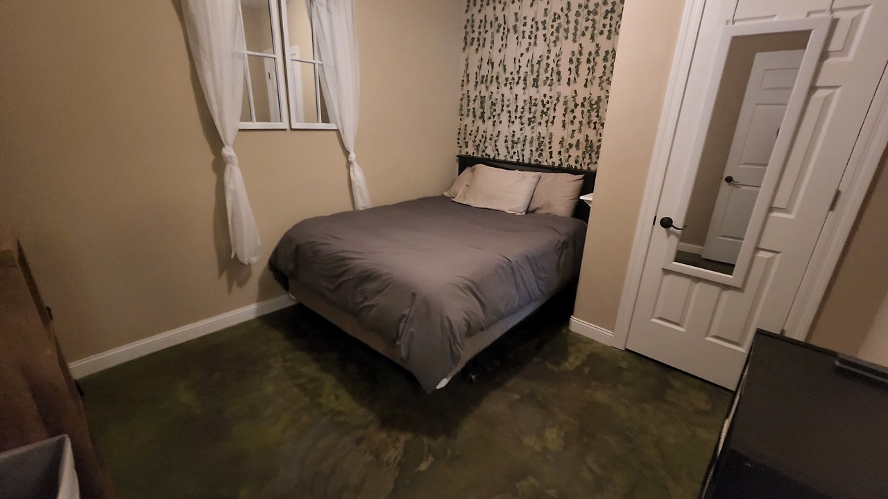 Photo of Others in Columbia