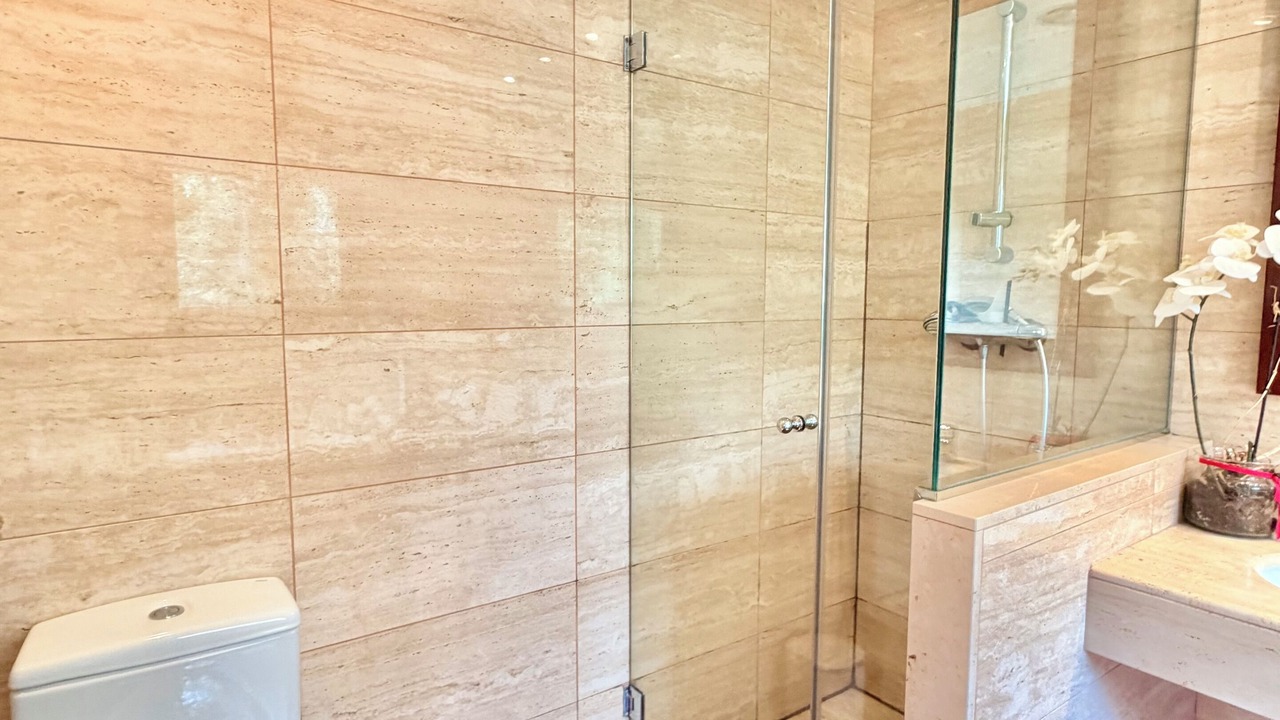 Photo of Bathroom in Perelada