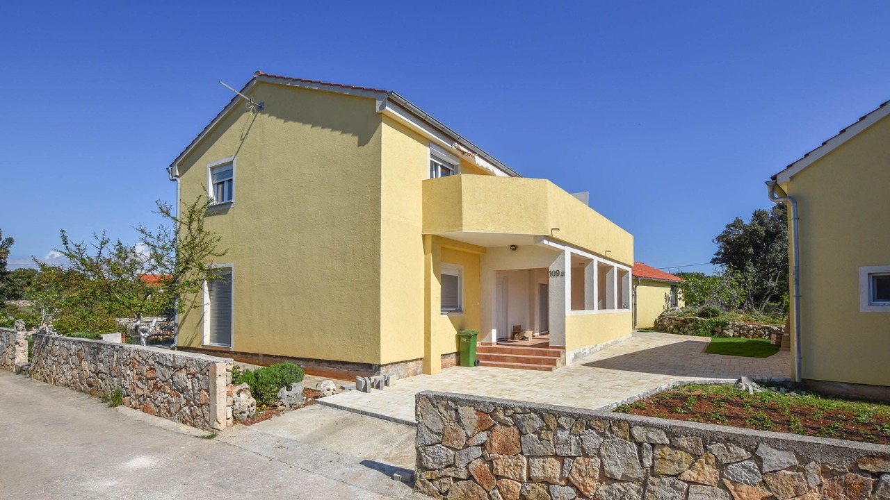 Photo of Outdoor in Olib