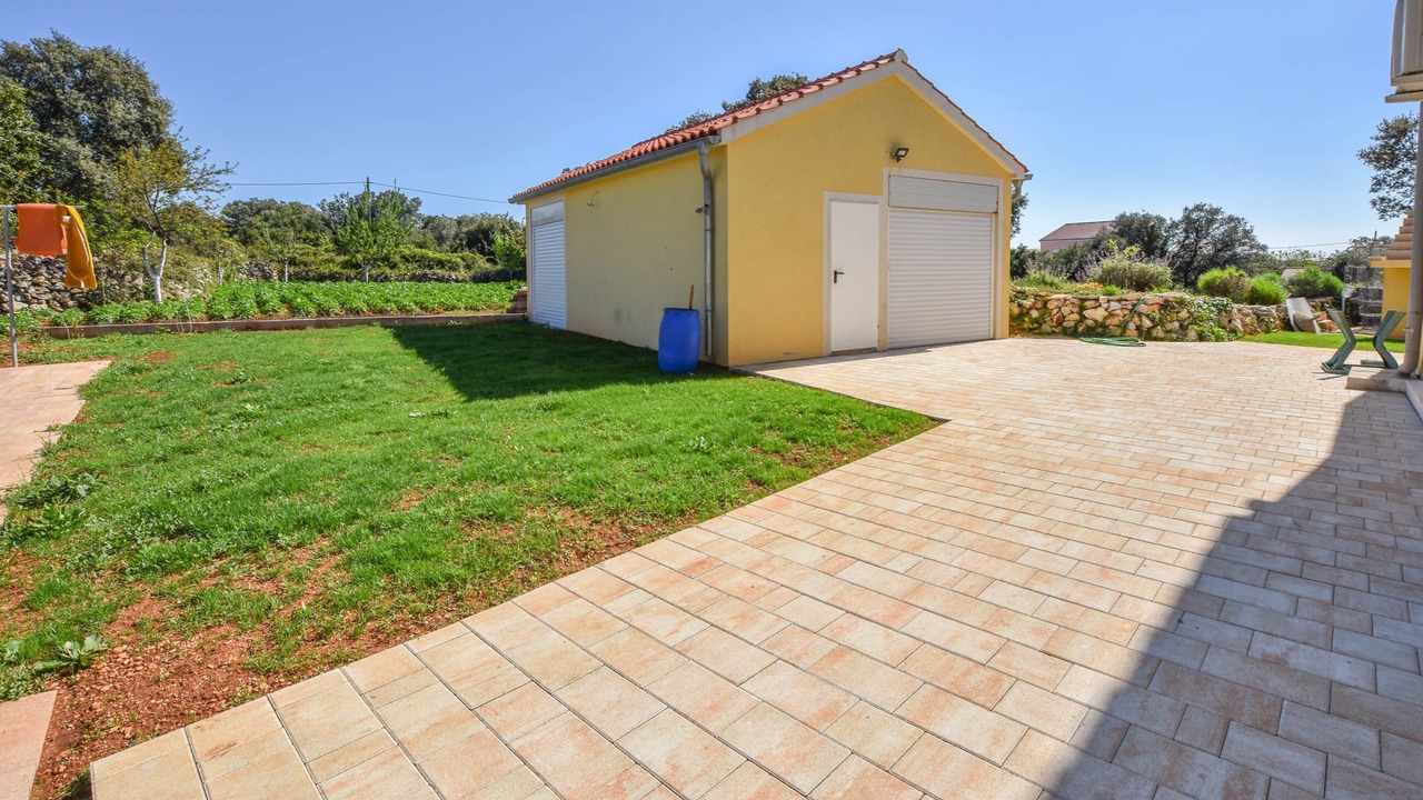 Photo of Outdoor in Olib