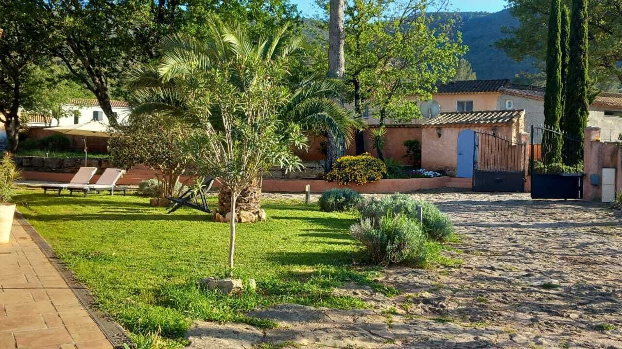 Photo of Outdoor in Sollies-Toucas