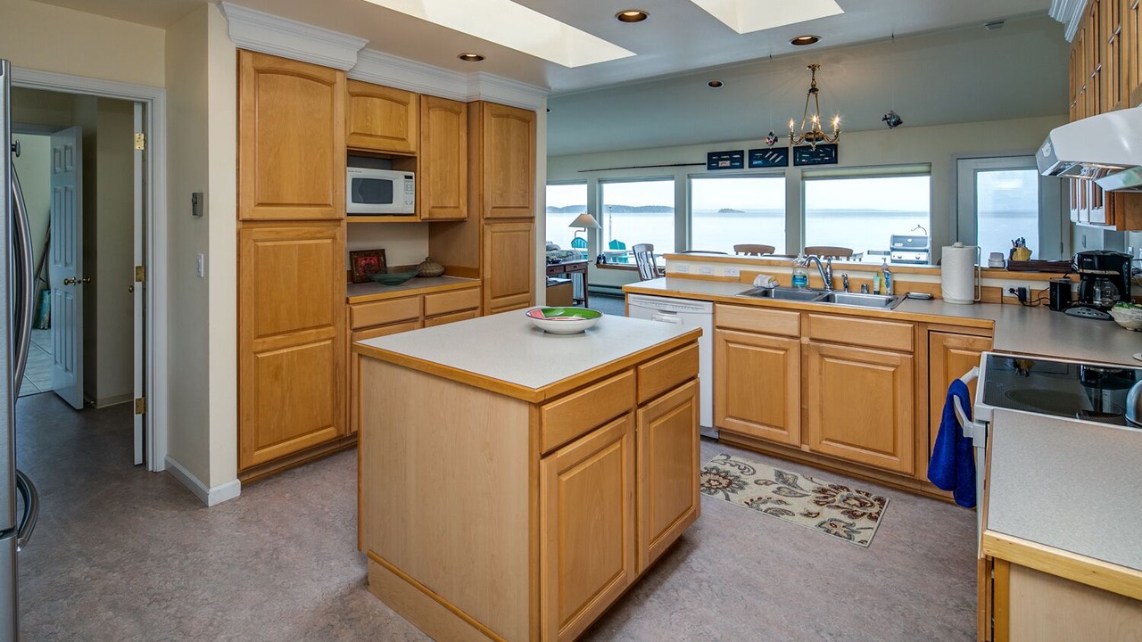 Photo of Others in Eastsound