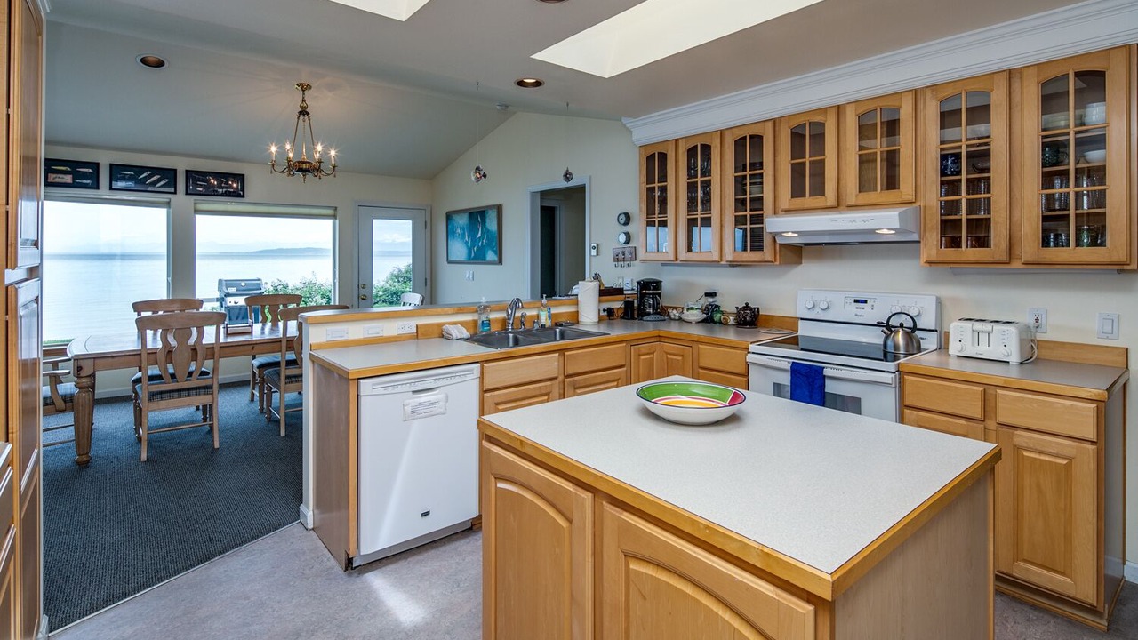 Photo of Others in Eastsound