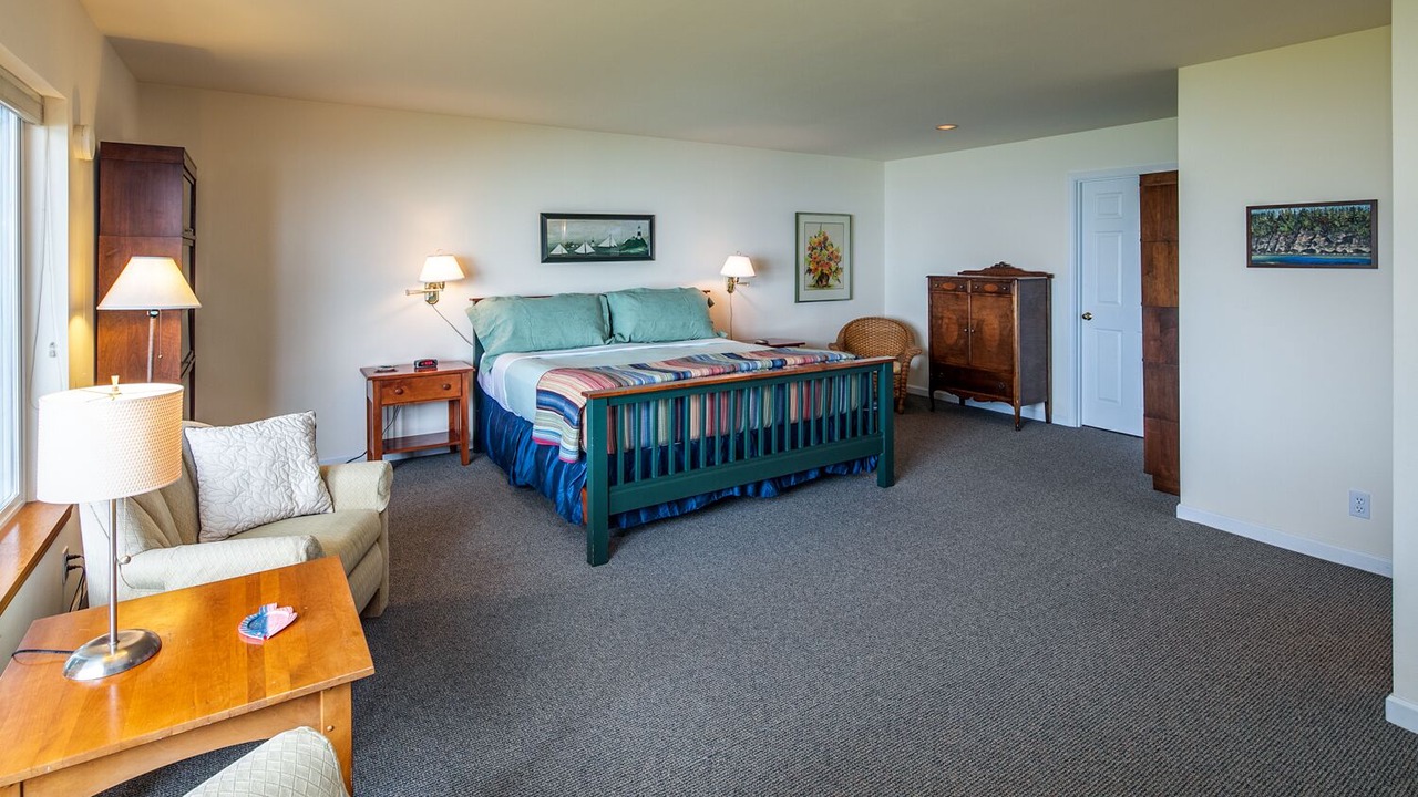 Photo of Others in Eastsound