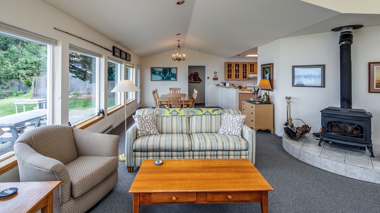 Photo of Others in Eastsound