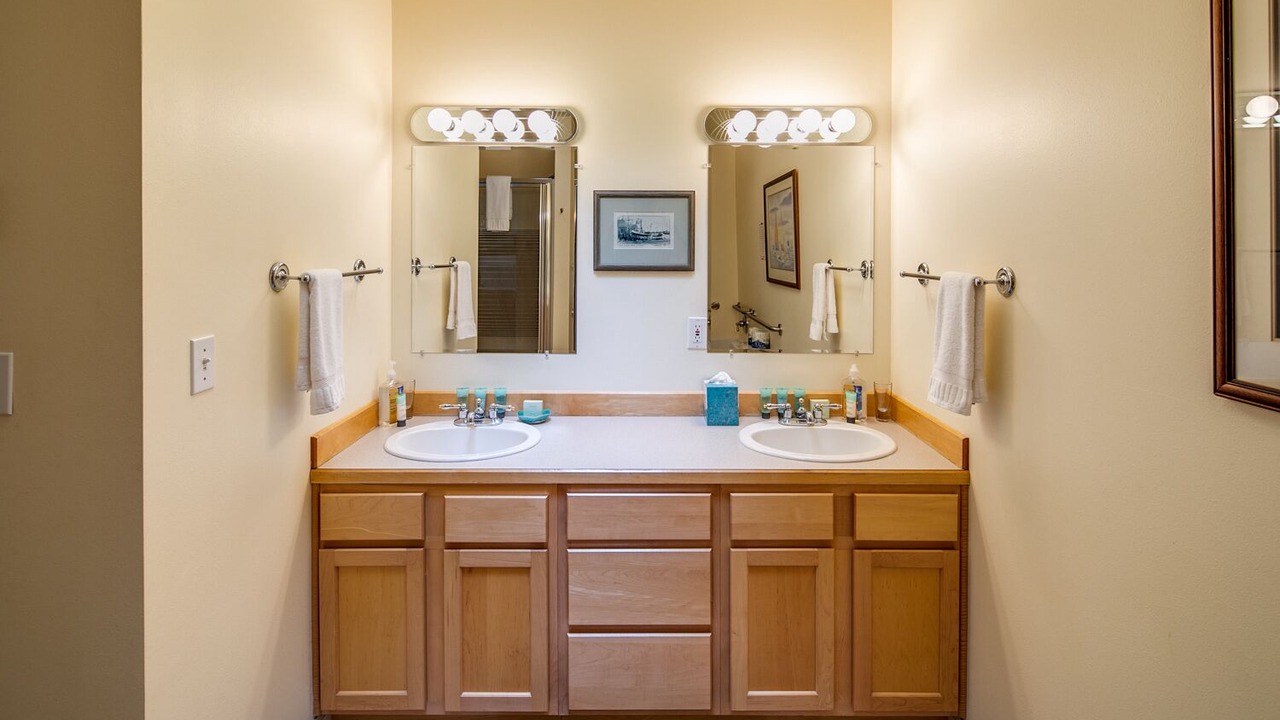 Photo of Others in Eastsound