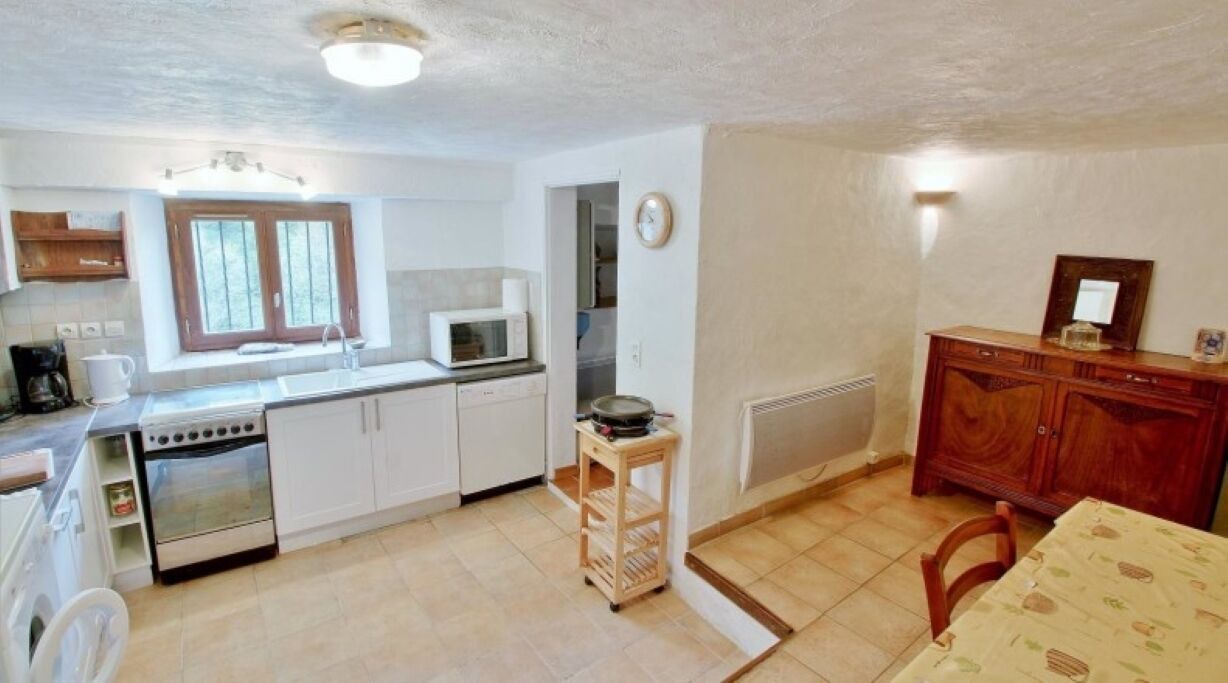 Photo of Kitchen in Bareilles