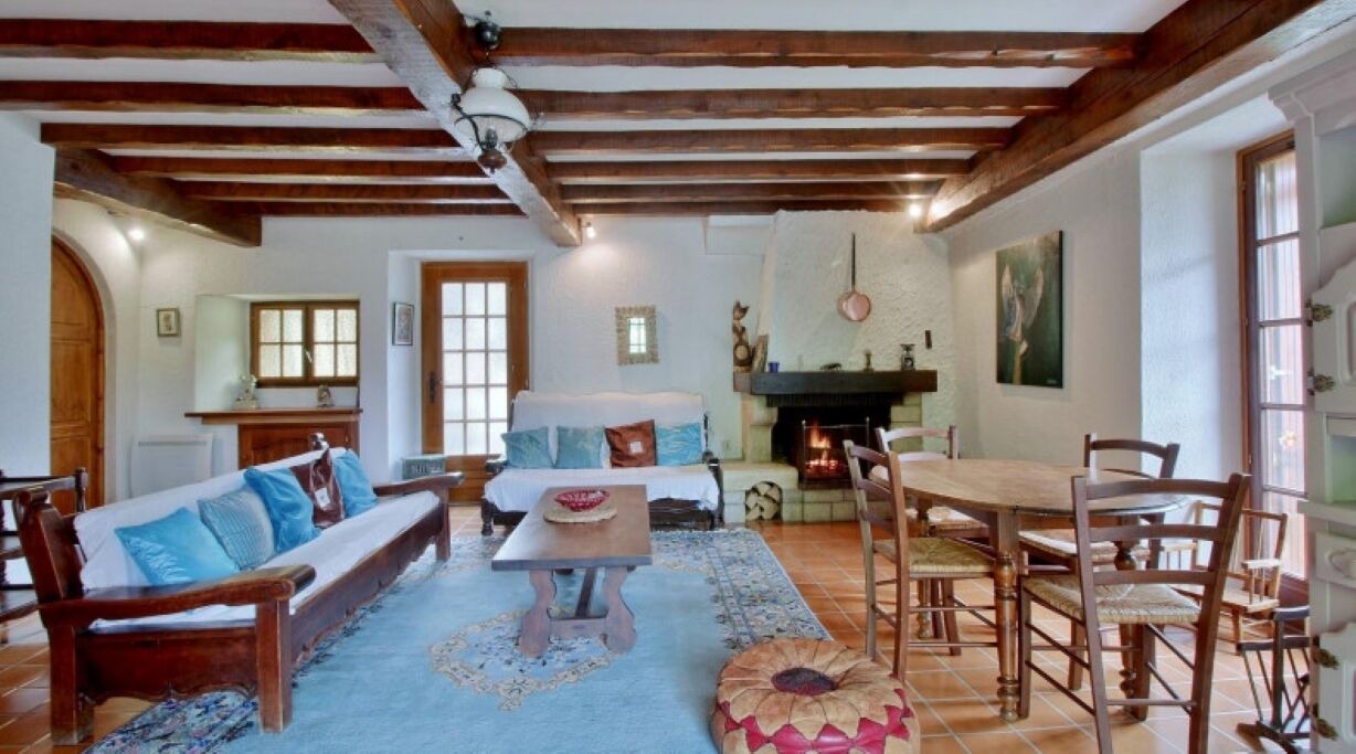 Photo of Livingroom in Bareilles
